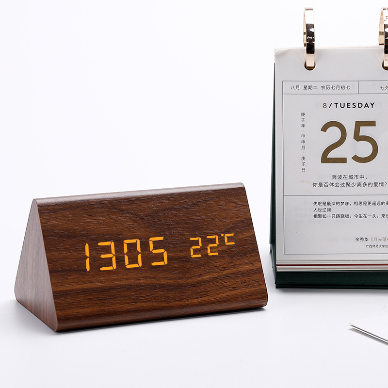 Wooden LED Electronic Clock Table Desktop Digital Night Light Silent Alarm Clock Simple Student Desktop Bedside Decoration