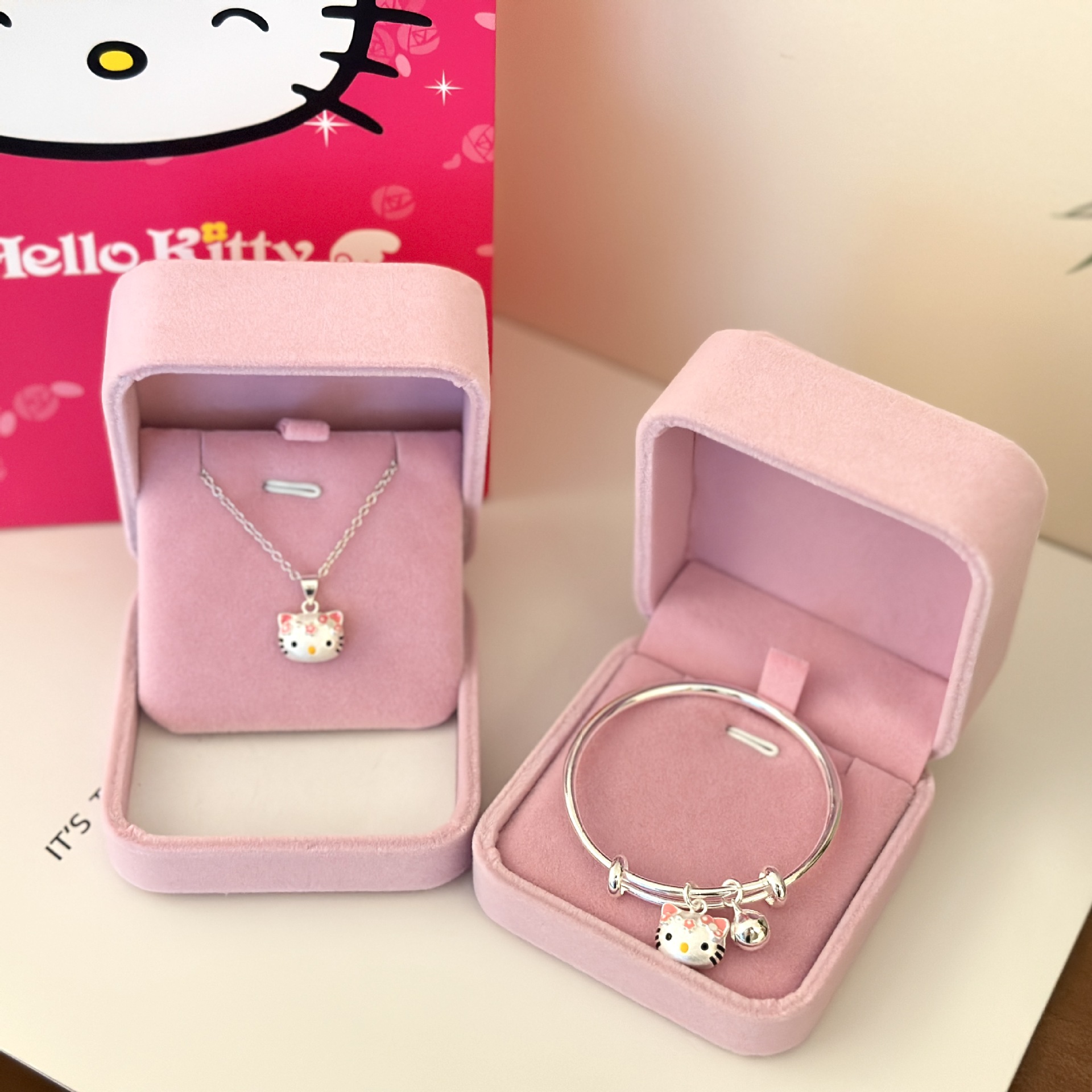 Birthday gift silver plated bracelet for women, sweet and cute Kitty pendant necklace baby children silver jewelry set for gift