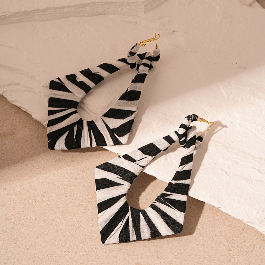 Exaggerated Contrast Color Fabric Woven Irregular Geometric Silver Needle Ear Cuff Earrings for Women