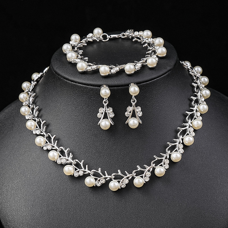 Pearl Necklace Earring Set Bride Dress Accessories Fresh Alloy Electroplated Three-Piece