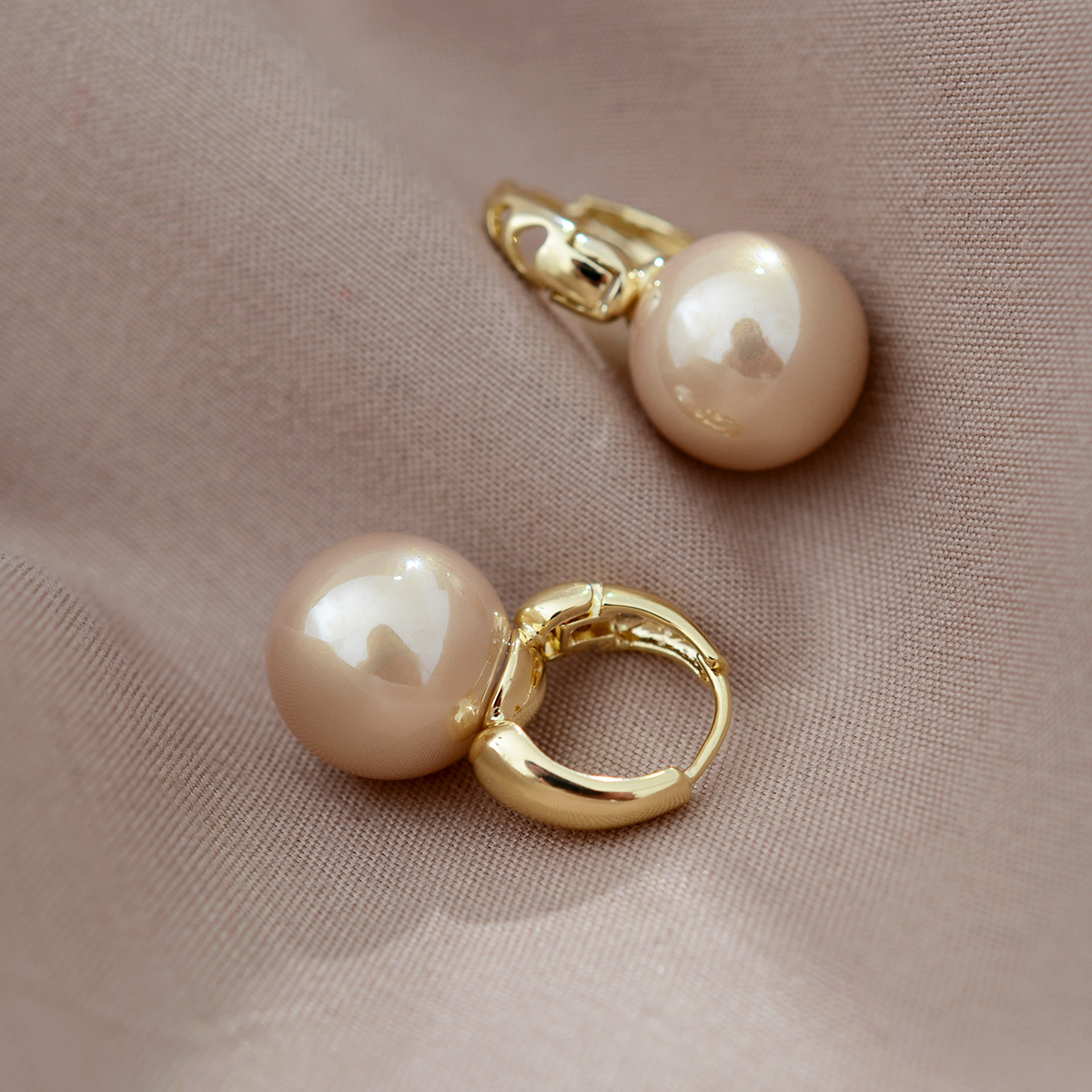 Pearl Ear Cuff Earrings Hepburn Niche Chic Button Ear Studs Earrings