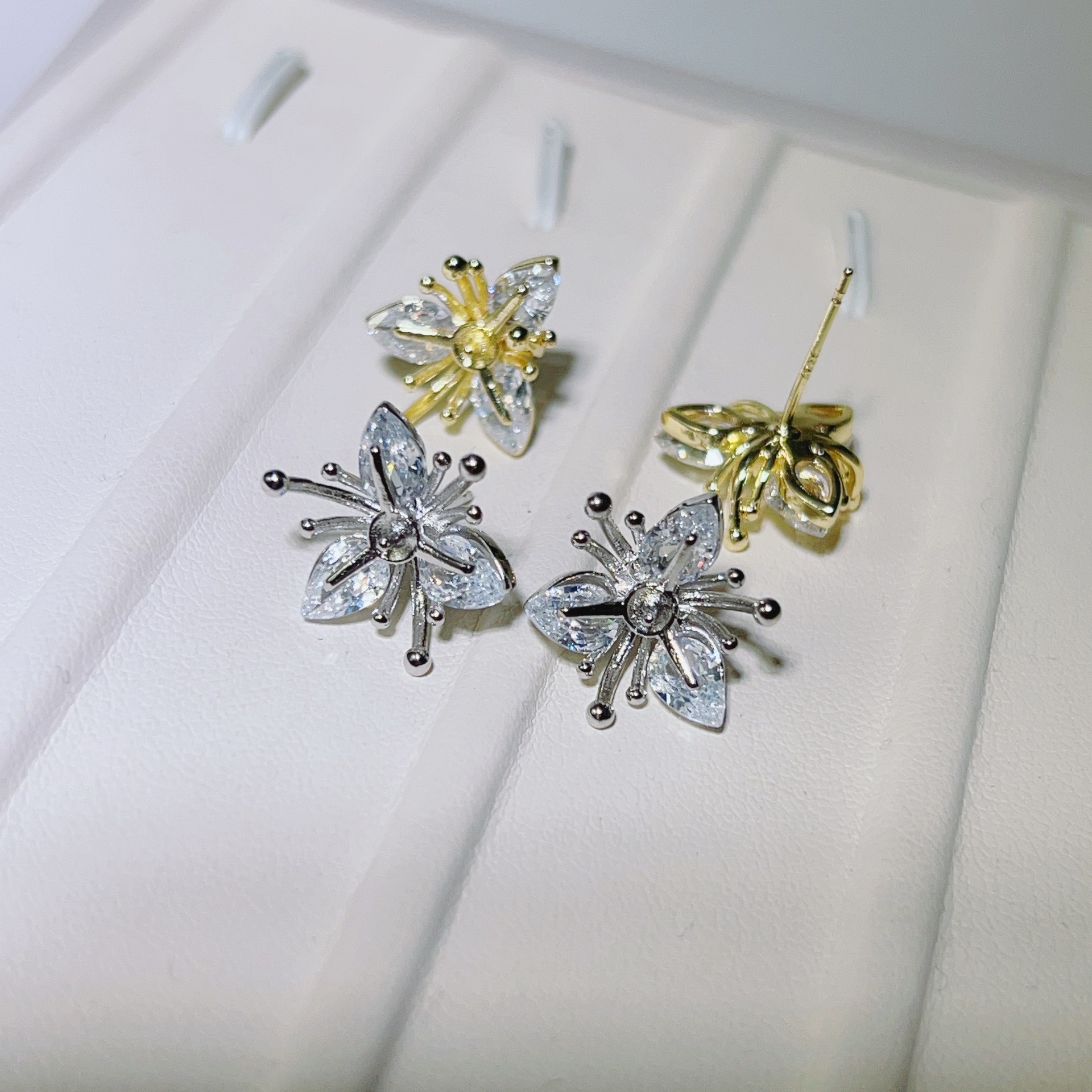 Real Gold Electroplated 18K Gold-Plated Zircon Pearl Earrings Empty Mount Natural Mother-of-Pearl Handmade DIY Pearl Earrings Accessories for Women