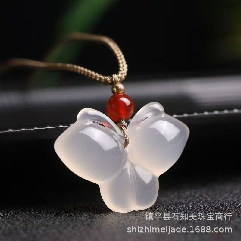 绳子随机配送 · 白玉髓蝴蝶约33*28mm
