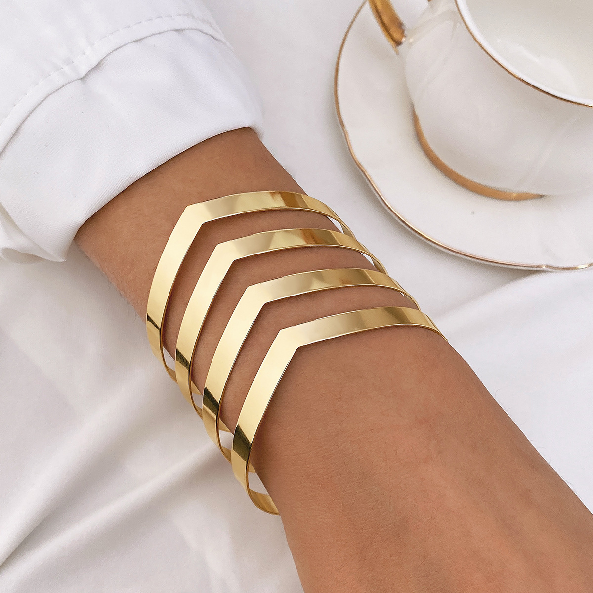 Trendy Exaggerated Large Area Smooth Bangle Bohemian Style Multi-Layer Alloy Bangle Women's Hand Jewelry