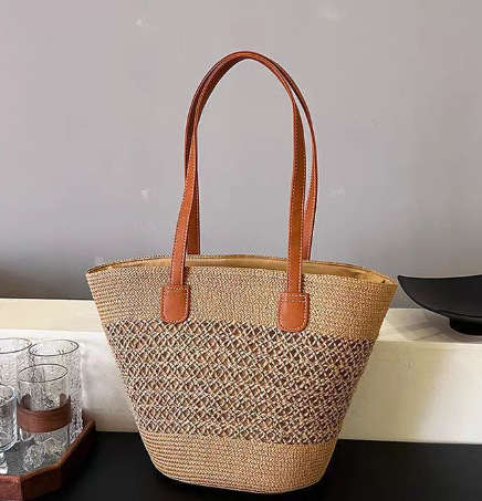 Handmade straw bag women 2025 new large capacity woven handbag shoulder bag underarm bag beach bag