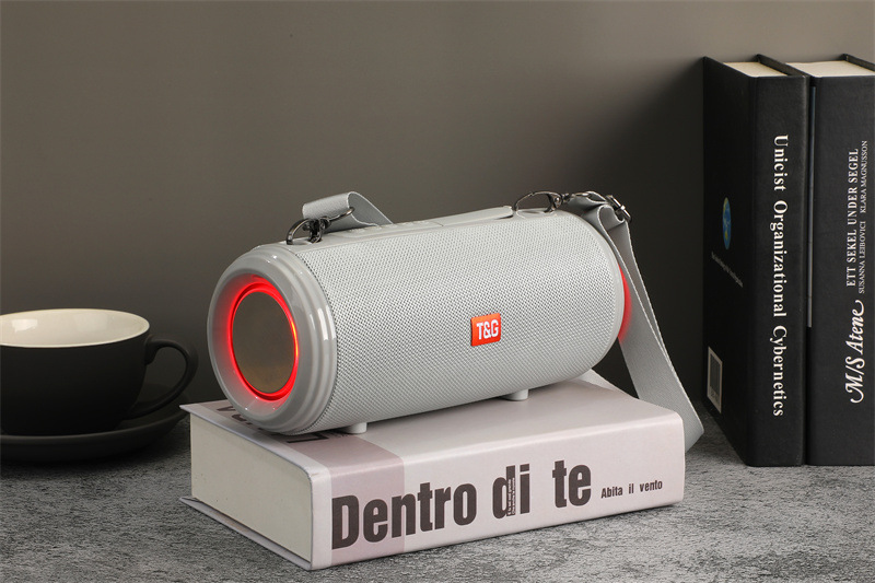 TG537 colorful light dual diaphragm outdoor waterproof low bass portable plug T card call Bluetooth speaker