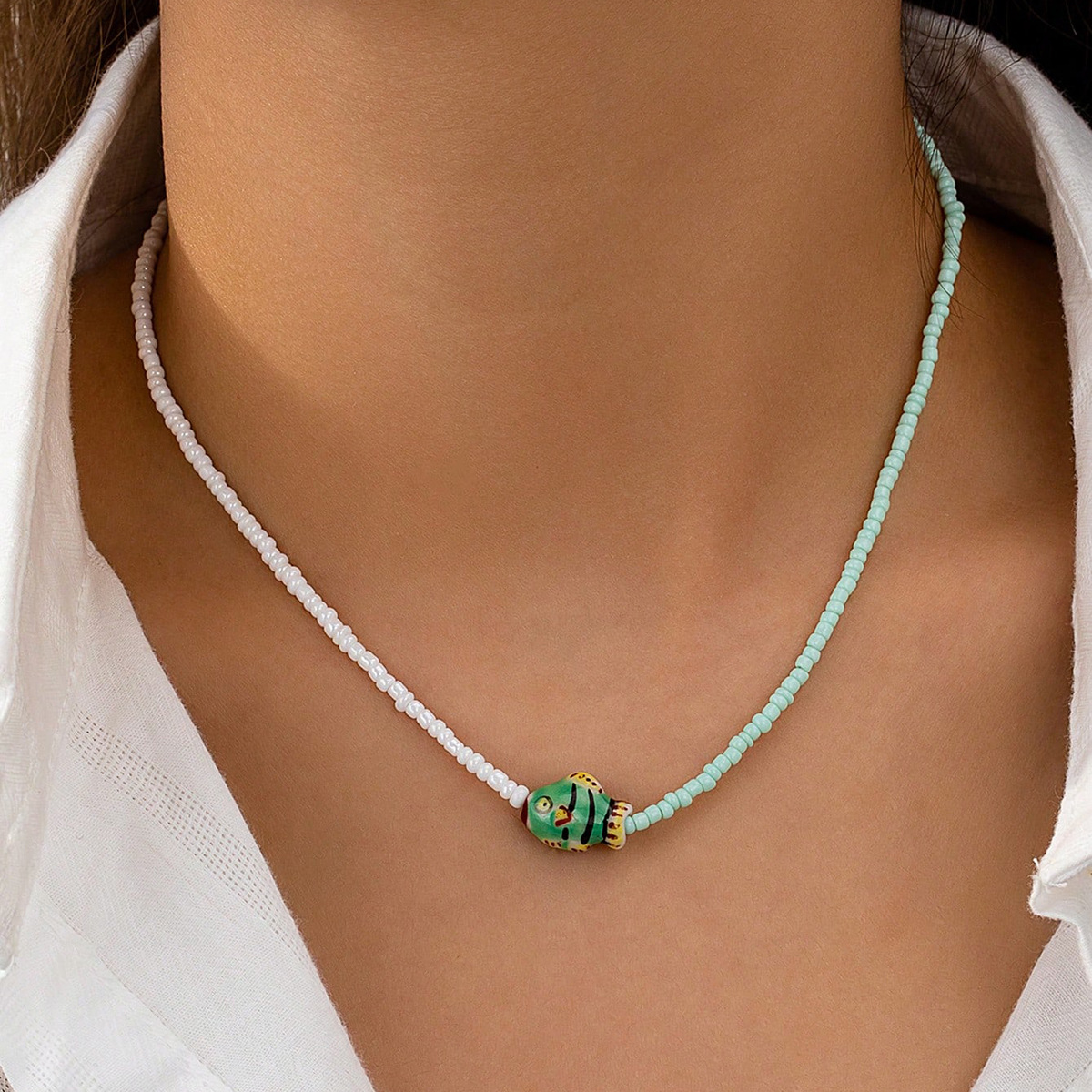 Qingdao Daiwei Accessories 1 Piece Bohemian Glass Bead Decorated Fish Necklace Women's