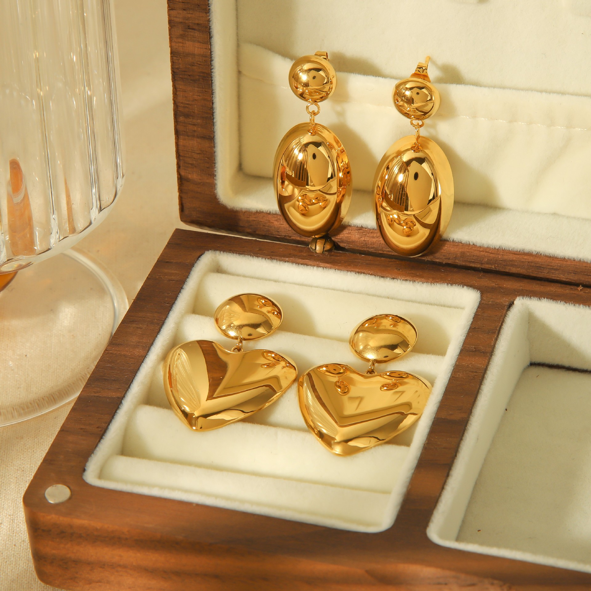 Design 18K Gold Heart Oval Earrings Women Stainless Steel Earrings