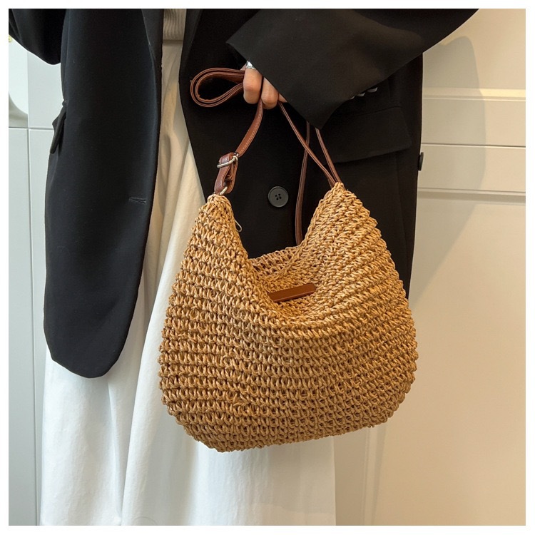 Summer Large Capacity Single Shoulder Straw Woven Bag New Handwoven Crossbody Bag Women's Vacation Beach Bag
