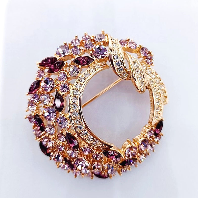 Autumn Winter New Purple Crystal Flower Women Brooch Exquisite Coat Corsage Pin Accessories