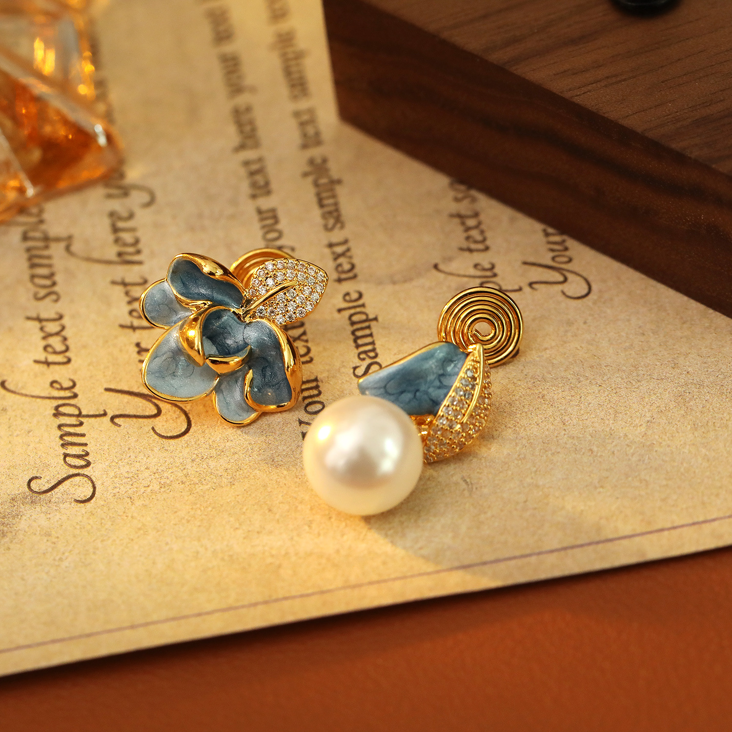 Enamel Drip Glaze Asymmetrical Leaf Ear Clip Inlaid Diamond Pearl Earrings No Ear Hole Chinese Palace Style Ear Drops