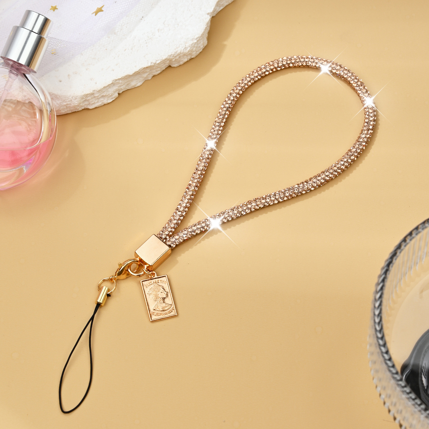 Luxury women rhinestone phone lanyard phone chain short phone pendant hanging chain wrist rope