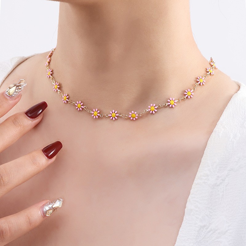 Rongshang Colorful Little Daisy Necklace for Women Flower Clavicle Chain Bohemian Style Chrysanthemum Necklace Accessory