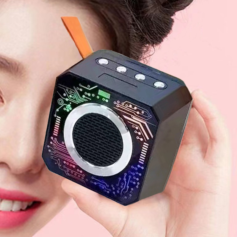 Mecha Bluetooth Audio Small Steel Cannon Outdoor Portable Mini Bass Home Desktop Wireless Speaker