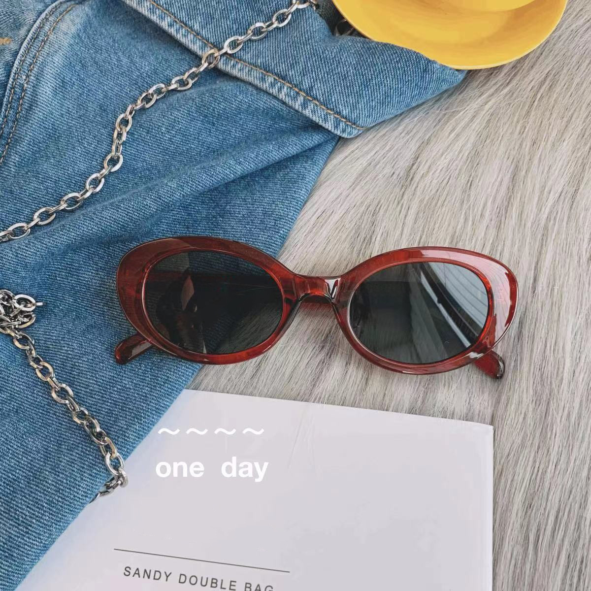 Oval small frame sunglasses for women, UV protection