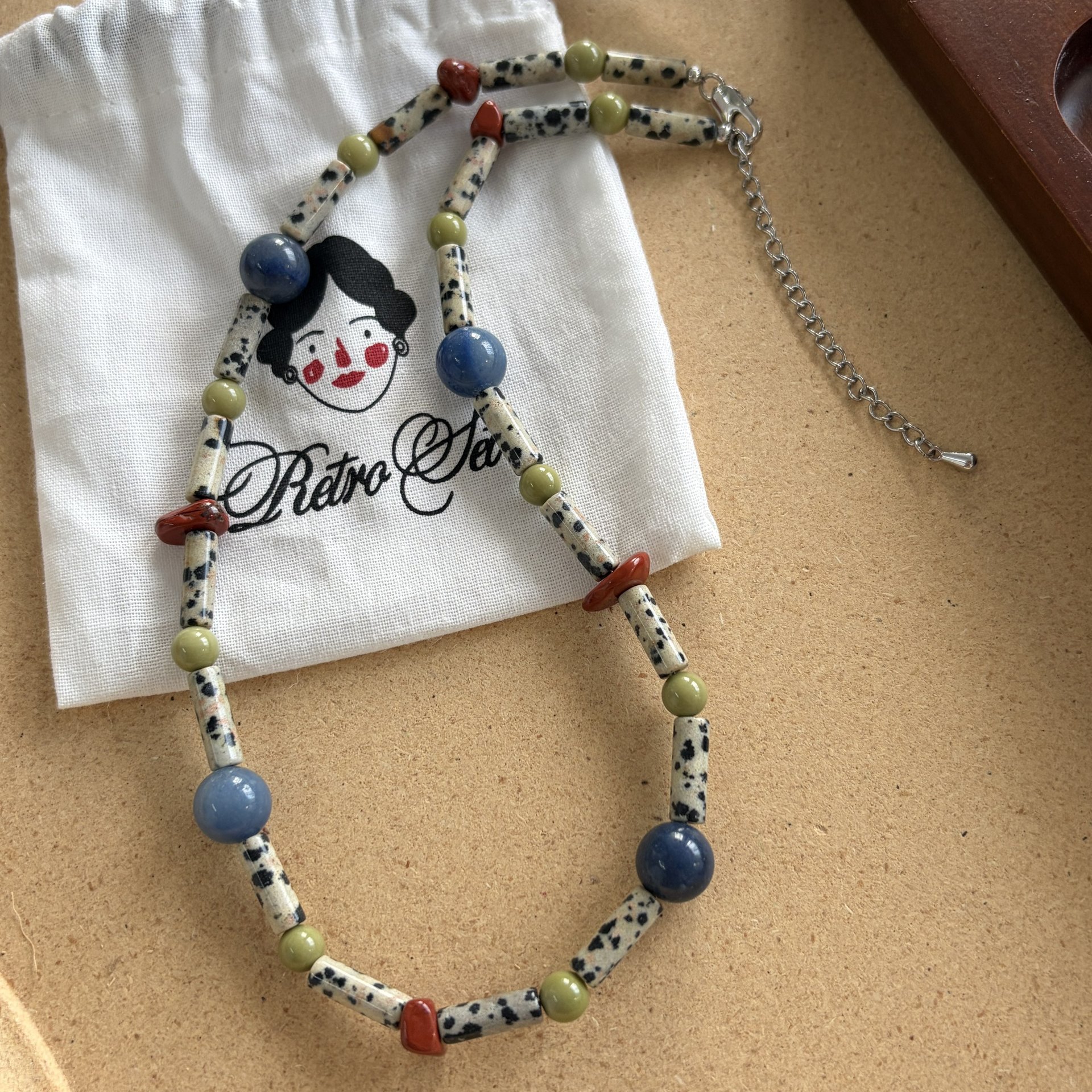 Natural Stone Speckled Stone Red Stone Lime Red Pear Contrast Beaded Necklace for Women Choker Chain