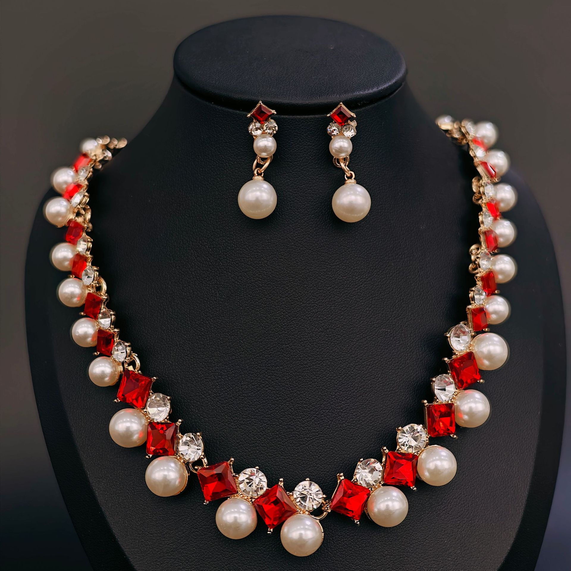 Jewelry Pearl Gemstone Necklace Set Women Niche Sweater Chain Collarbone Chain Alloy