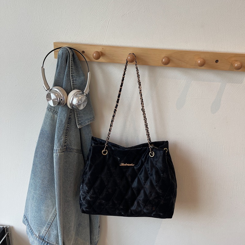 Women's Bags 2025 Autumn New Solid Color Design Daily Texture Casual Shoulder Diamond Grid Chain Bags