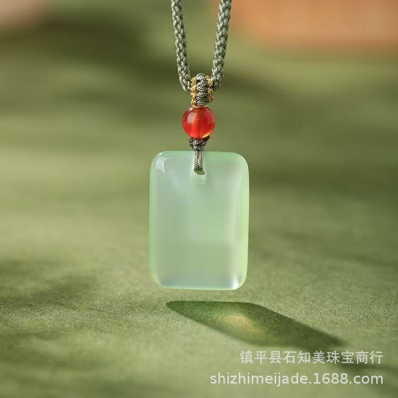款1果绿色小方牌约24*16*7mm