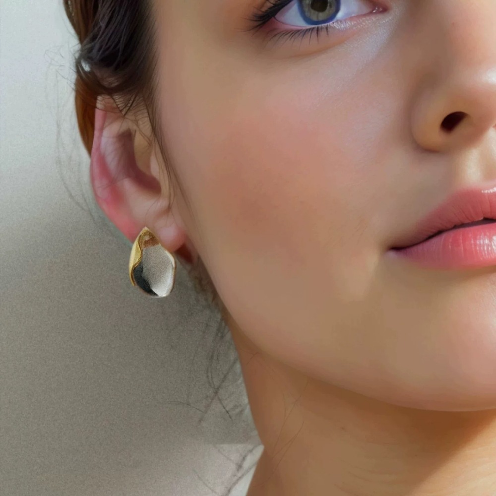Dong Jie white crystal earrings and necklace, elegant drop pendant, delicate sweater chain