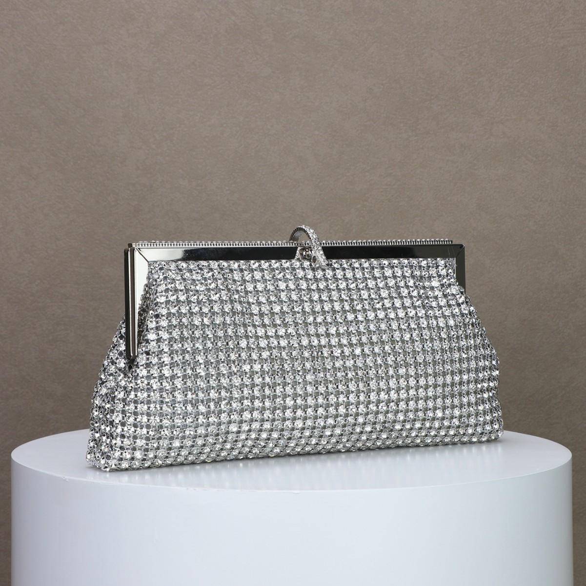 2026 Evening Bag Pure Handmade Rhinestone Button Evening Bag Clutch Banquet Bag Diamond Evening Bag