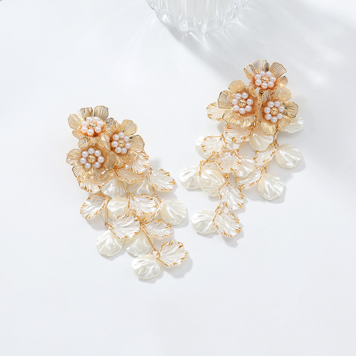 Super fairy sweet dopamine multi-layer earrings for women imitation pearl woven floral ear accessories