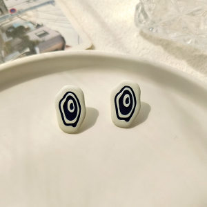 45耳钉