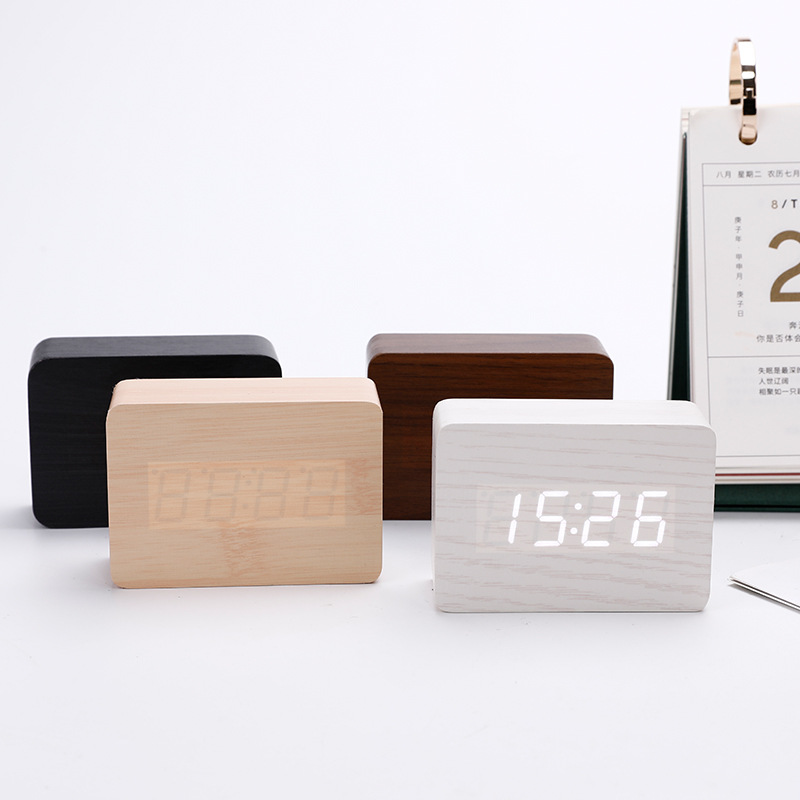 LED wooden clock, desktop silent electronic alarm clock, home decoration clock, USB and battery dual-use alarm clock