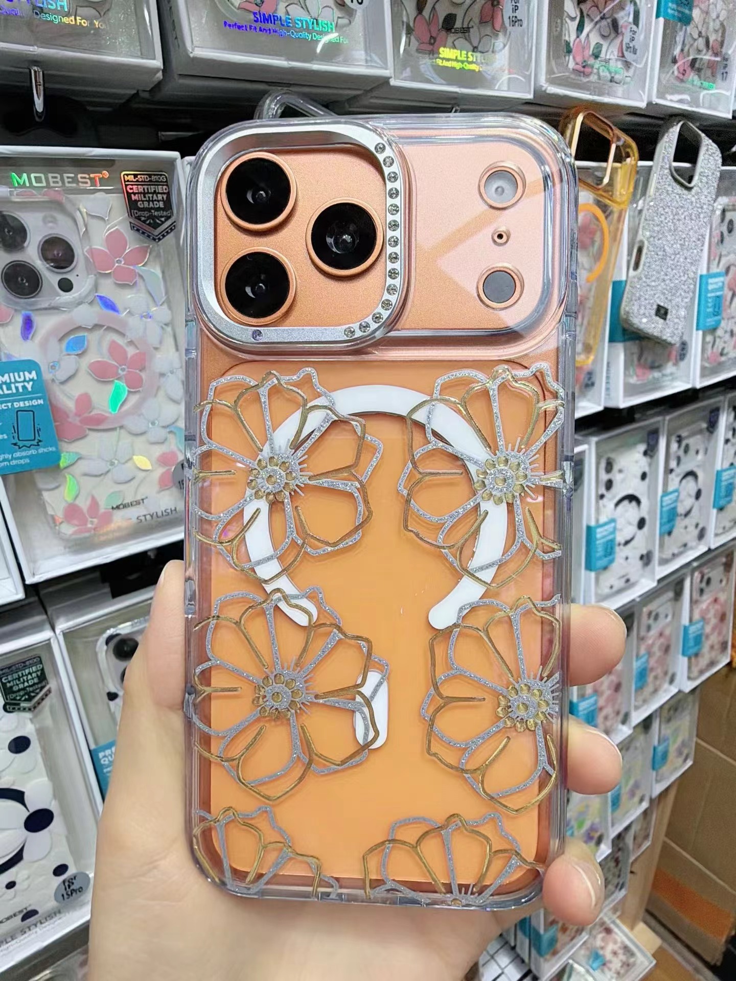 Suitable for Apple 17promax gold line flower phone case Apple 16 rhinestone sea transparent magnetic hard case