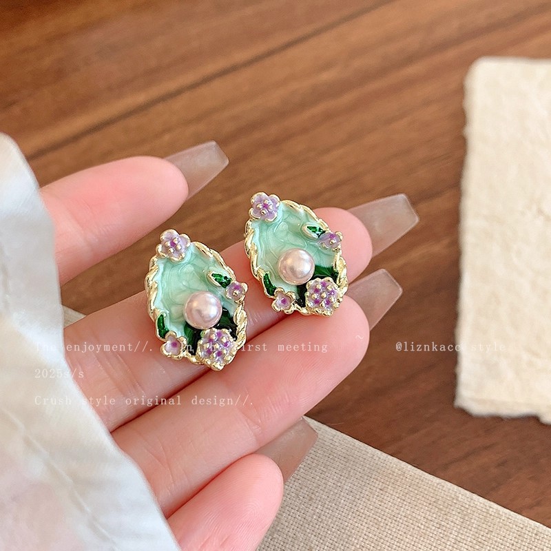 Monet Garden Pearl Earrings Oil Painting Stud Earrings 2025 New Ear Accessories