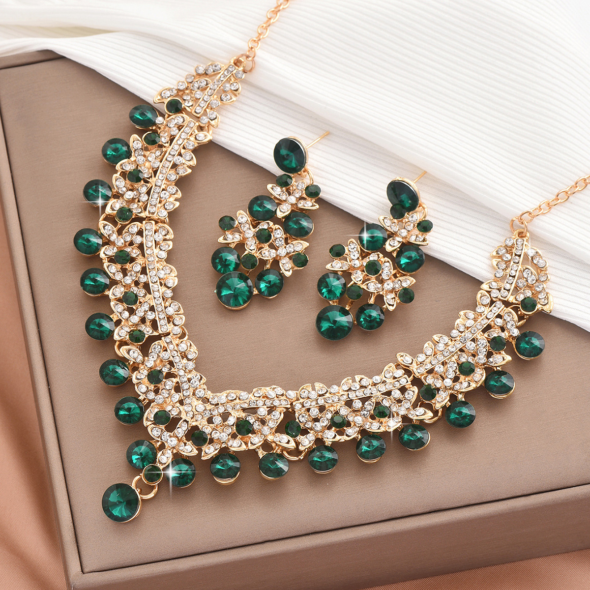 Bride Accessories Necklace Earrings Two-Piece Jewelry Set
