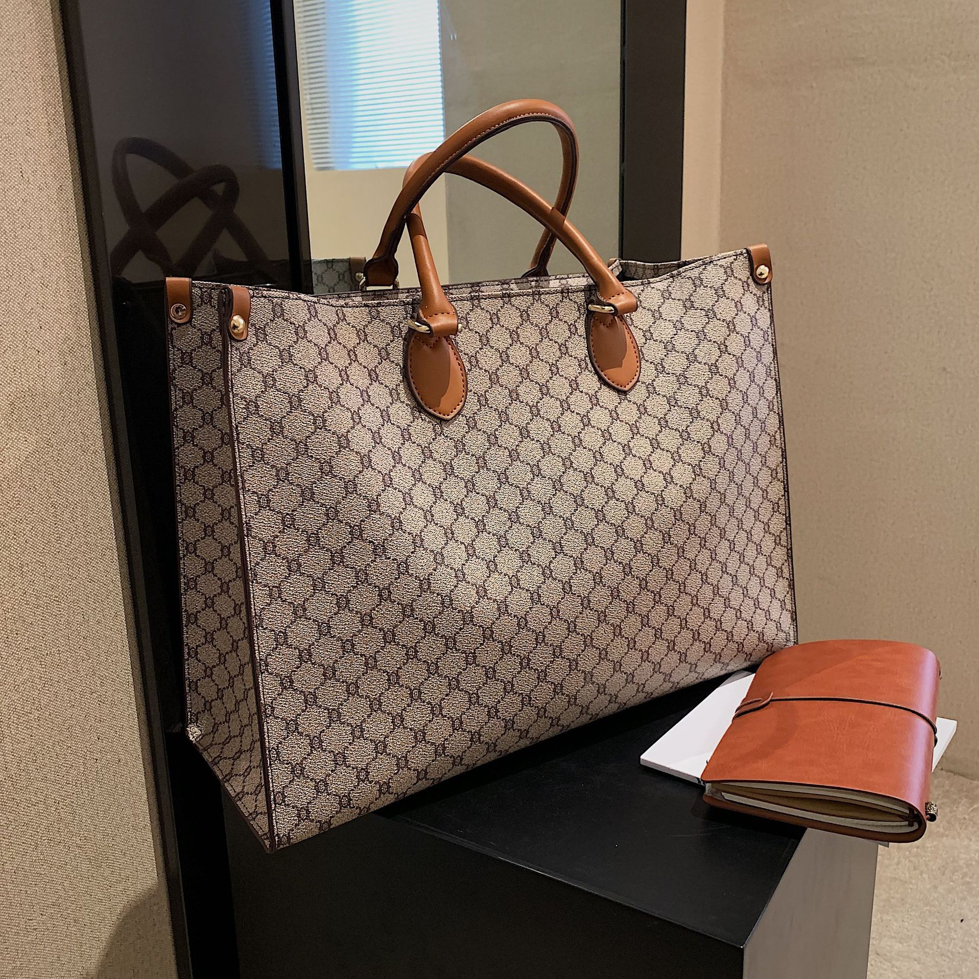 Women's bag 2024 new large capacity shoulder handbag handbag commuting women's bag tote bag