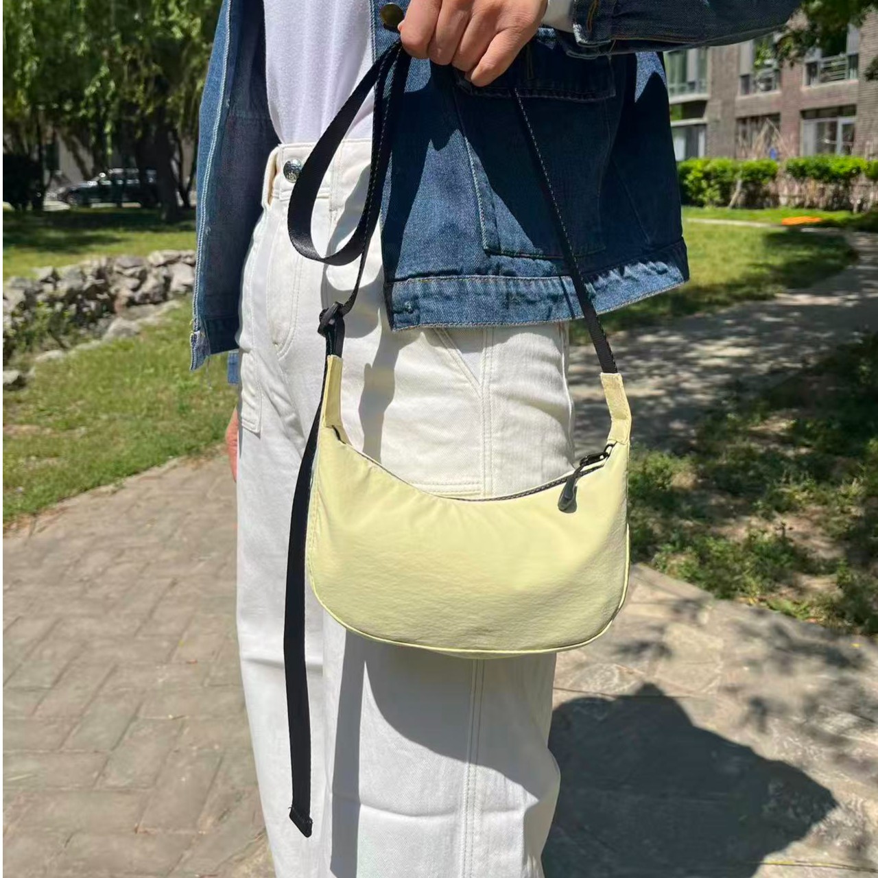 2026 New Small Moon Bag Crossbody / Wide Underarm Crossbody Bag Women Canelé Style Outfit Outdoor Small Bag