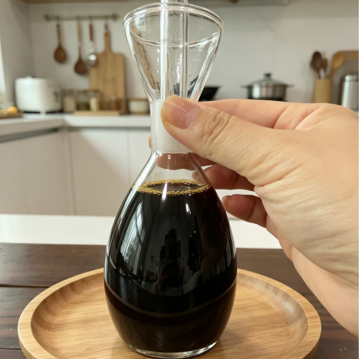 High borosilicate glass sesame oil bottle, oil bottle seasoning bottle for catering kitchen supplies, soy sauce vinegar bottle