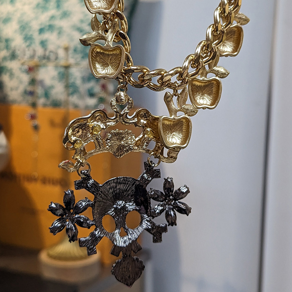 Retro Vintage Elephant Apple Floral Exaggerated Colored Diamond Punk Skull Necklace