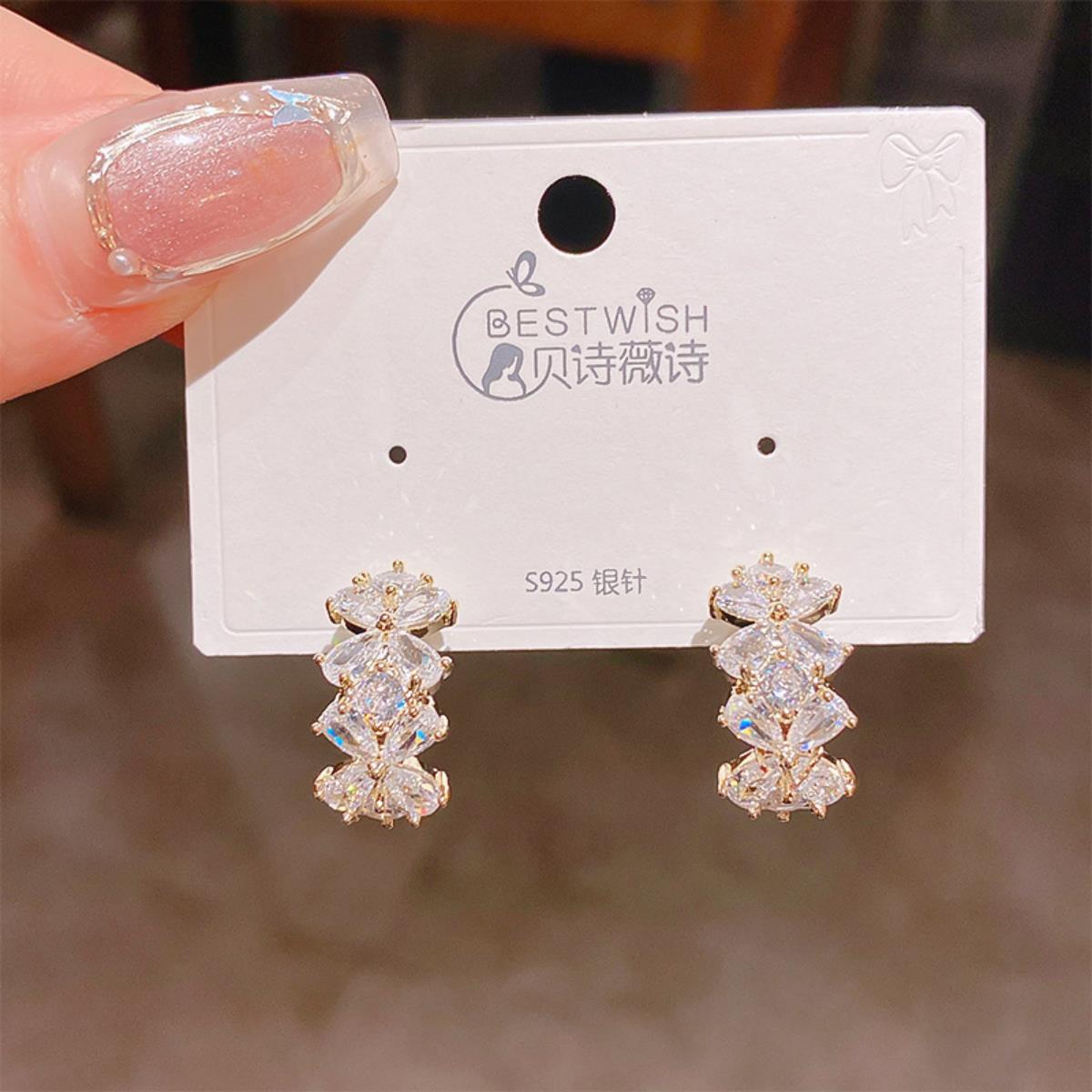 [Cost-effective collection 2] Real gold electroplated zircon silver needle earrings, wind quality earring accessories
