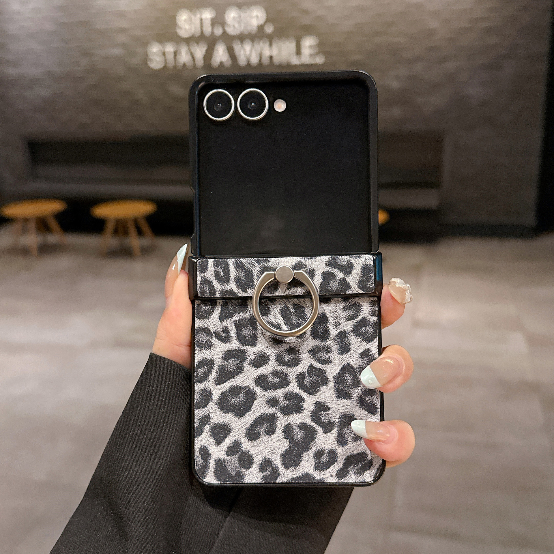 Leather leopard print finger ring holder for Galaxy Z Flip8/7/6 phone case Samsung 5th generation folding protective case