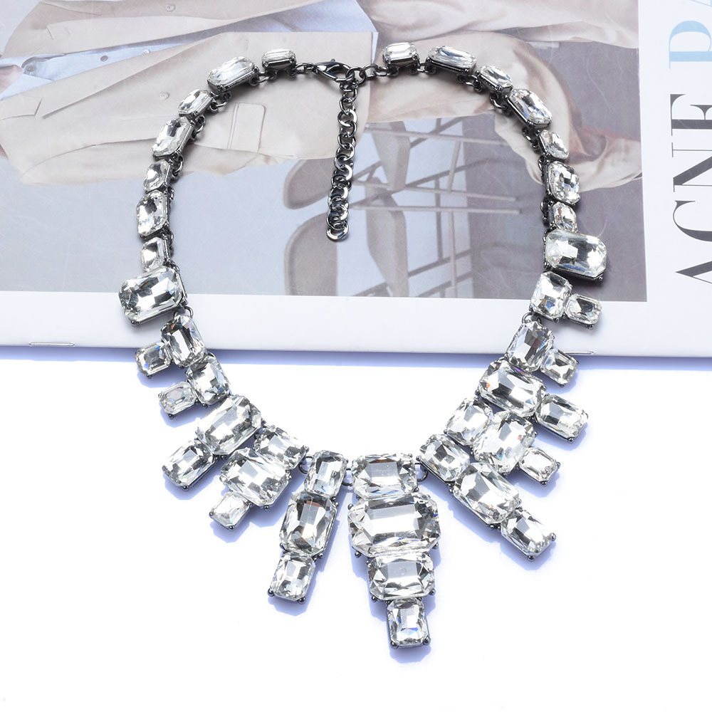 Luxury exaggerated geometric big gem necklace luxury court glass diamond clothing accessories