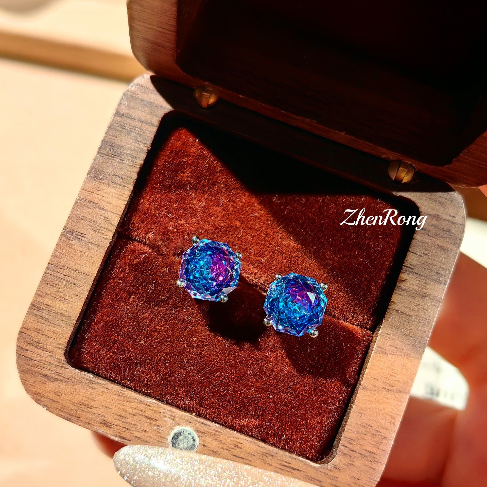 Octagonal millennium rose cut Paraiba necklace pendant inlaid high carbon diamond炫彩 diamond earrings yellow diamond ring women