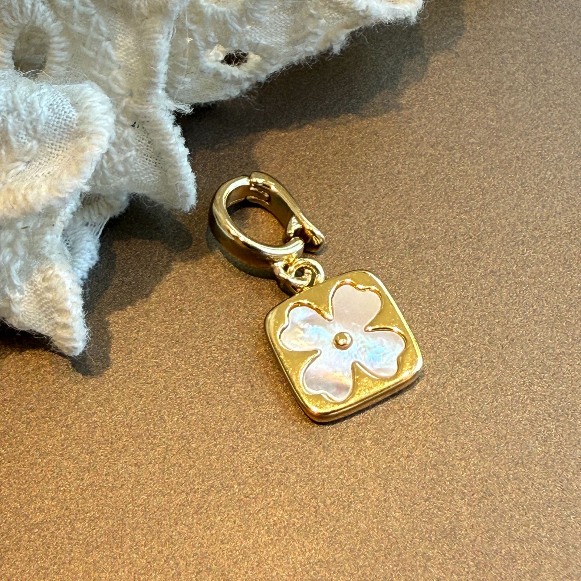 Removable natural mother-of-pearl turquoise freshwater pearl necklace wind handmade pendant clasp jewelry DIY accessories