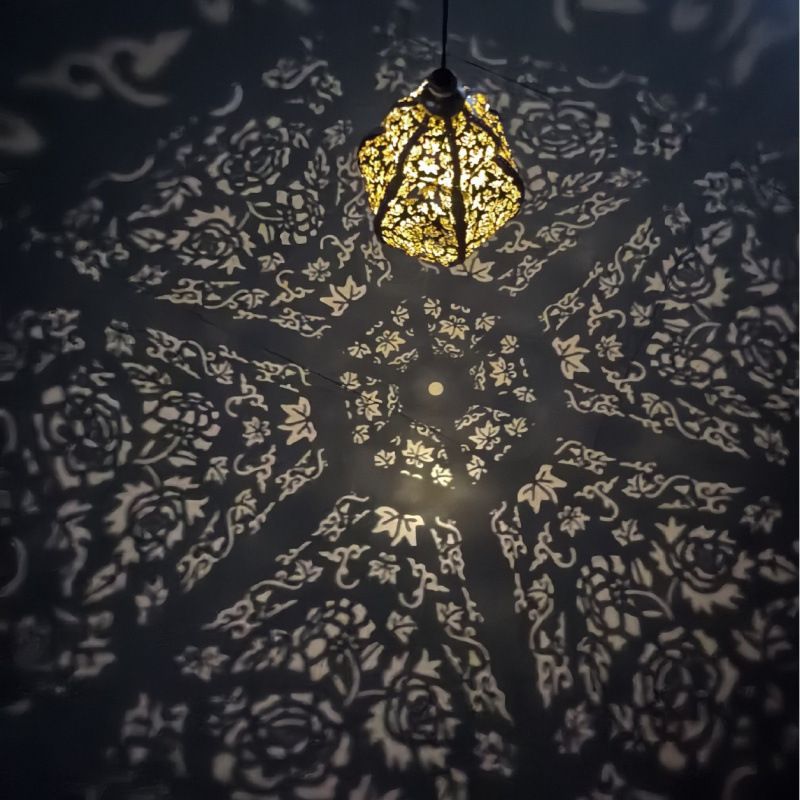 Solar Outdoor Courtyard Light Baroque Iron Art Hollow Atmosphere Projection Light Solar Iron Art Light