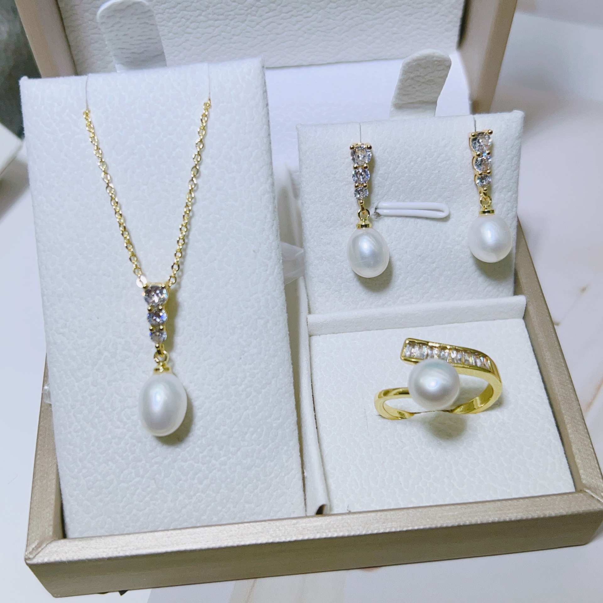 Zhuji Pearl Gold-Plated Summer New Pearl Set Natural Freshwater Pearl Cute Little Animal Earrings Necklace
