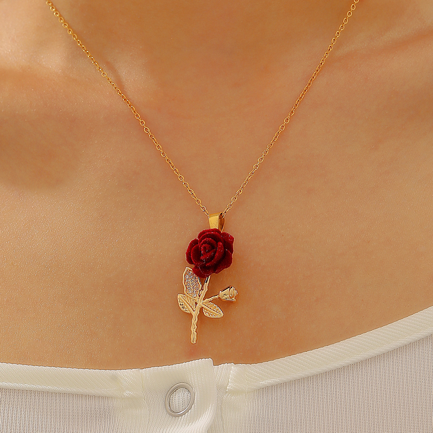 Love Rose Flower Necklace Women Gothic Winding Flower Heart Collarbone Chain Valentine's Day