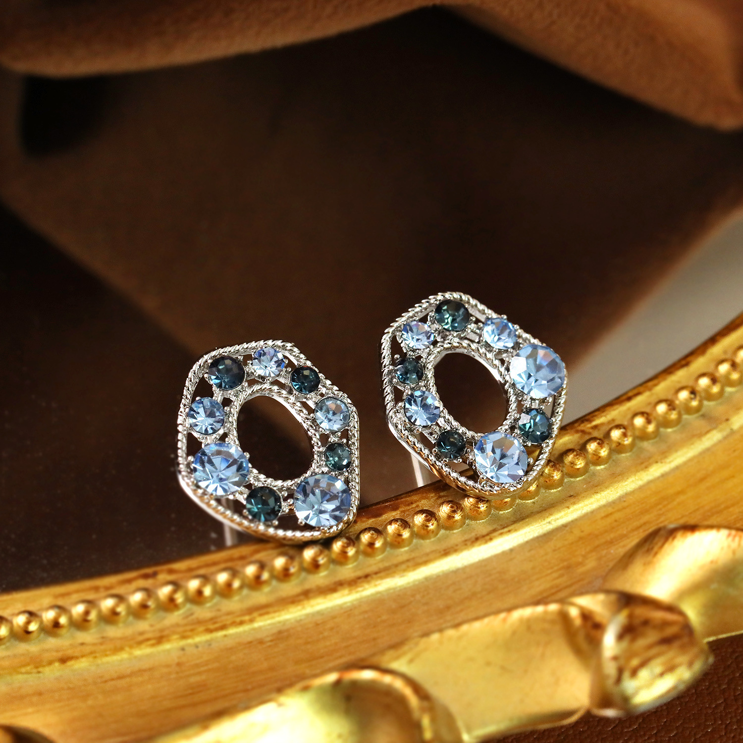 Sparkling Blue Diamond Earrings Women Irregular Geometric Oval Blue Zircon Ear Studs S925 Silver Needle Earrings