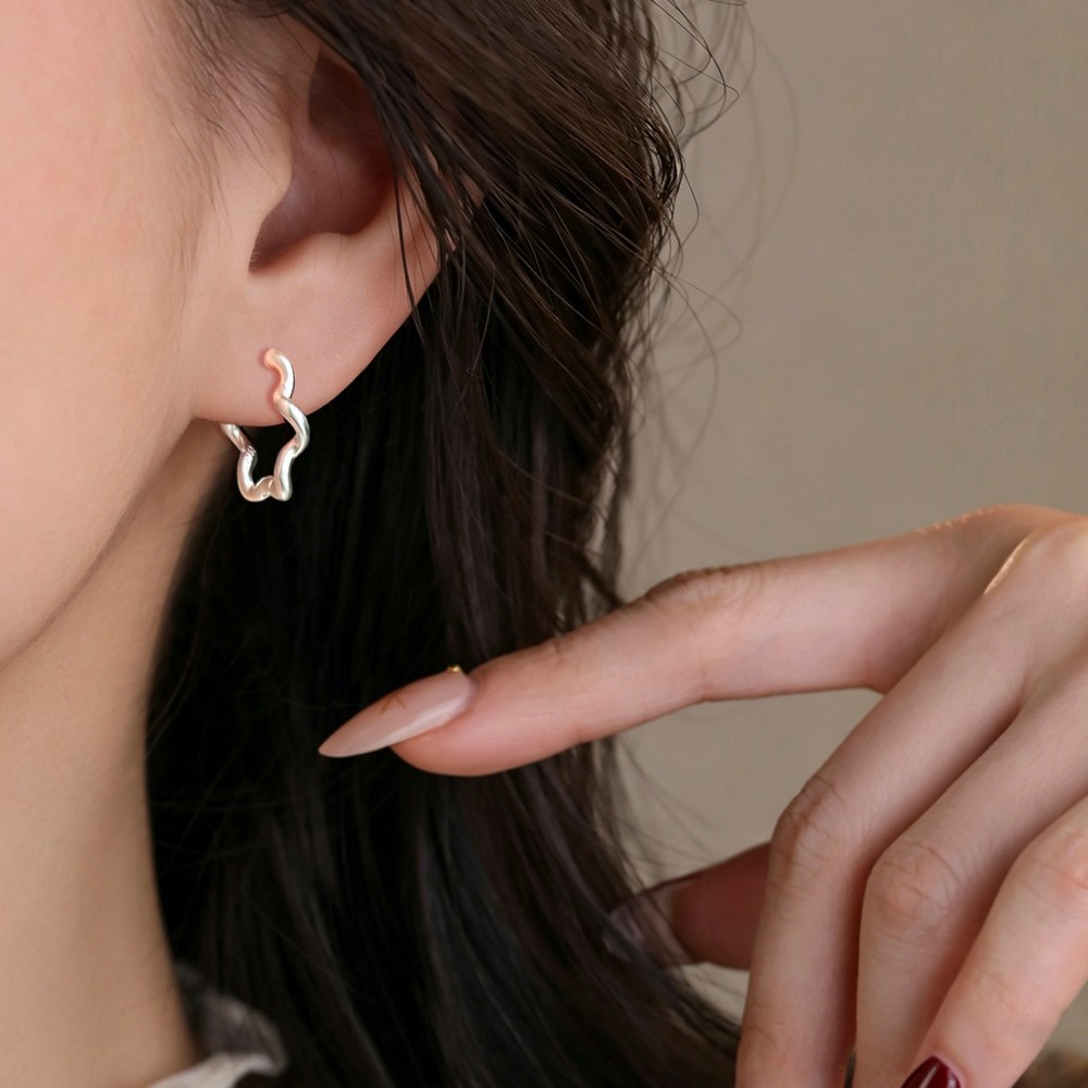 Coil Flower Ear Cuff Cute Playful Earring for Women Curve Wave Lace Earring Hollow