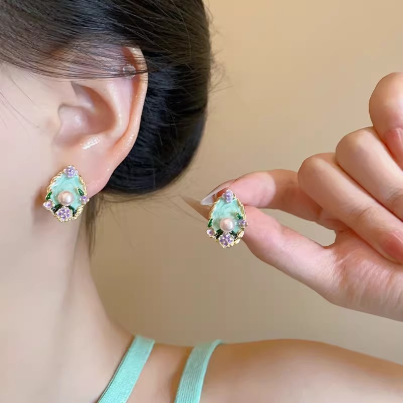 Monet Garden Pearl Earrings Oil Painting Stud Earrings 2025 New Ear Accessories