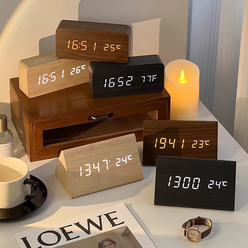 Wooden LED Electronic Clock Table Desktop Digital Night Light Silent Alarm Clock Simple Student Desktop Bedside Decoration
