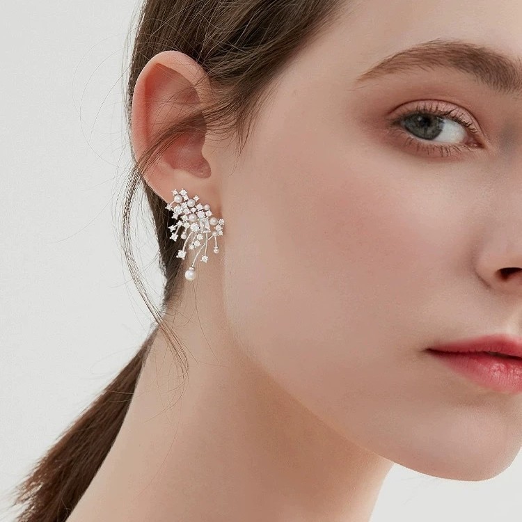 Exclusive Hefang Dazzling Star Cloud Earrings Elegant Ear Clip Stud Earrings Women Gift