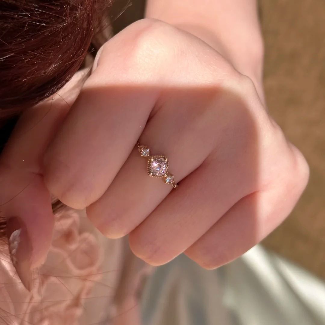 Galaxy dwelling mint manbo Paraiba color ring starry sky bird's nest cut pink diamond stretch chain women's ring