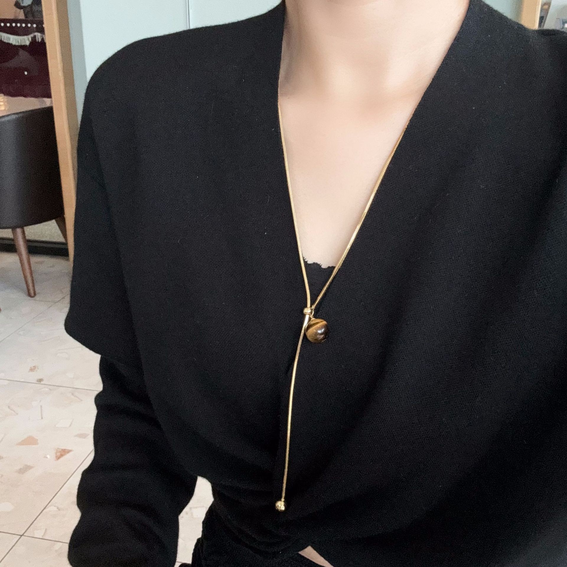 Three-color pearl necklace pull adjustable long alloy snake bone simple sweater chain